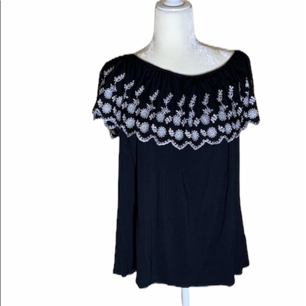 Adrianna Papell sleeveless Top
